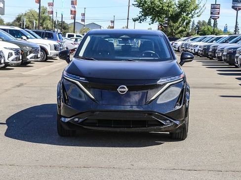 Used 2024 Nissan Ariya AWD image 7