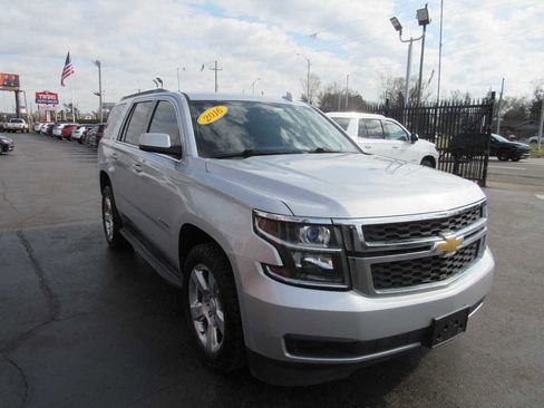 Used 2016 Chevrolet Tahoe LT image 3