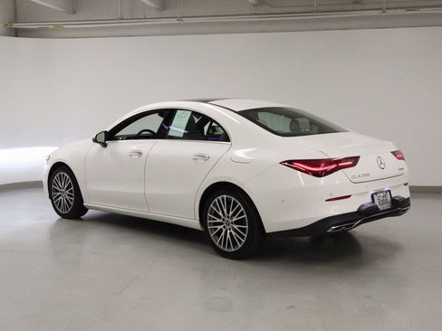 Certified 2025 Mercedes-Benz CLA 250 4MATIC image 8