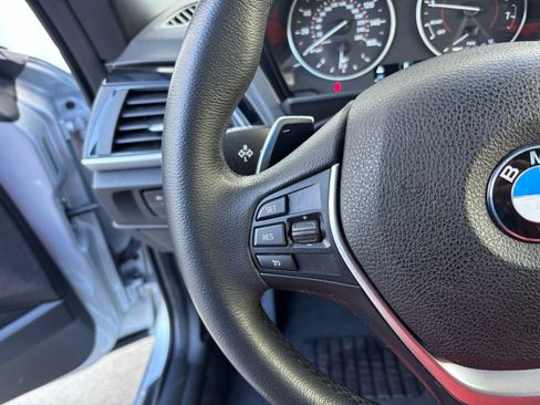 Used 2017 BMW 230i Convertible image 17