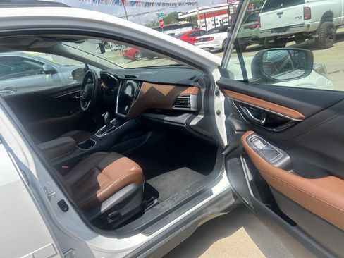 Used 2022 Subaru Outback Touring AWD/4WD image 20