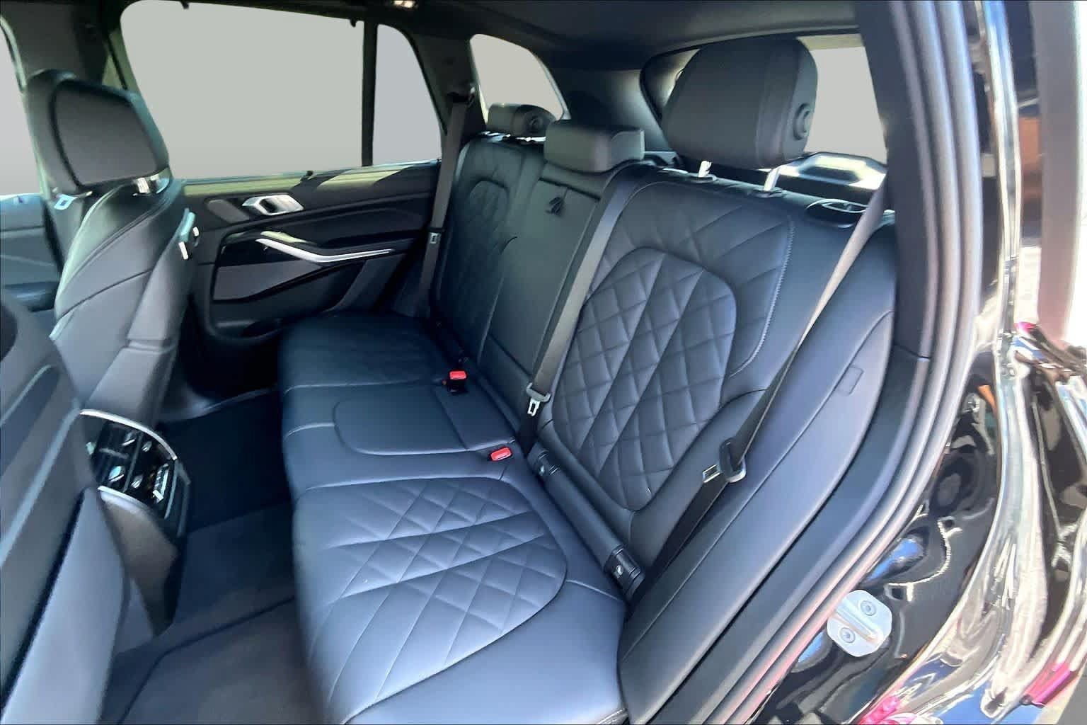 Used 2026 BMW X5 M60i AWD/4WD image 21