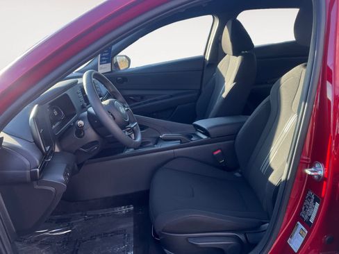 Certified 2026 Hyundai Elantra Sport image 9