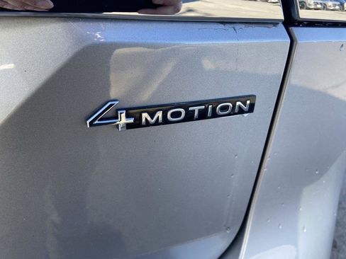 Used 2024 Volkswagen Atlas SEL Premium R-Line image 14