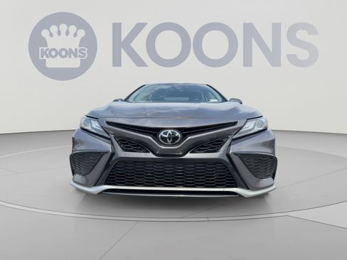 Used 2024 Toyota Camry XSE FWD image 11