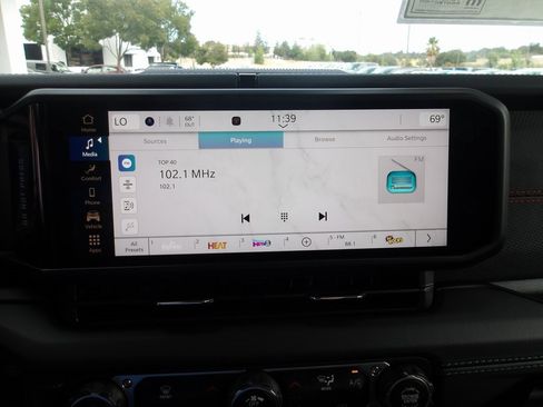 New 2025 Jeep Wrangler Rubicon image 13