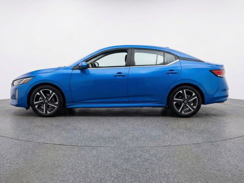 Used 2025 Nissan Sentra SV image 5