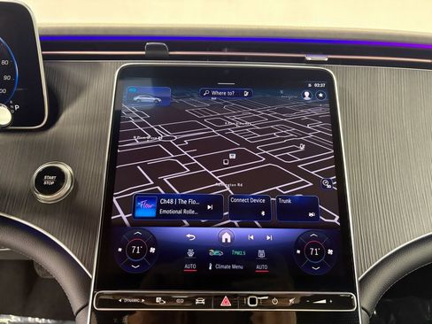 Used 2023 Mercedes-Benz EQE 500 4MATIC Sedan w/ Pinnacle Trim Package image 17