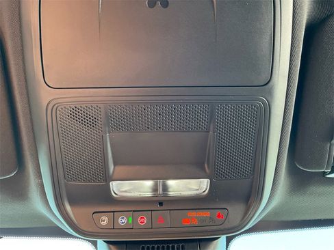 New 2026 GMC Terrain Elevation w/ Elevation Premium Package image 11