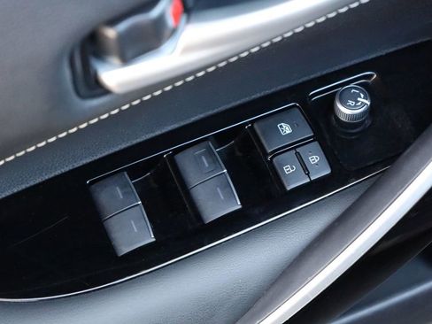 Used 2021 Toyota Corolla XSE image 32