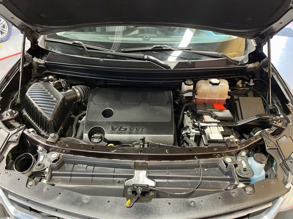 Used 2019 Chevrolet Traverse LT AWD/4WD image 31