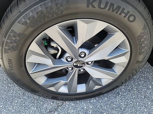 Certified 2025 Kia Sportage SX FWD image 8