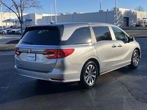 Certified 2024 Honda Odyssey EX-L image 10