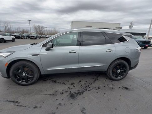 Certified 2024 Buick Enclave Essence w/ Sport Touring Edition image 5