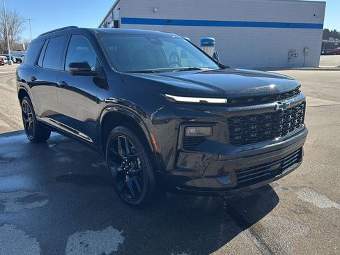 Used 2024 Chevrolet Traverse RS w/ LPO, Floor Liner Package image 9