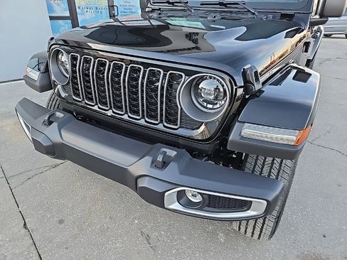 New 2026 Jeep Gladiator Sport image 16