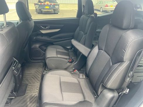 Used 2021 Subaru Ascent Premium w/ Convenience Package AWD/4WD image 18