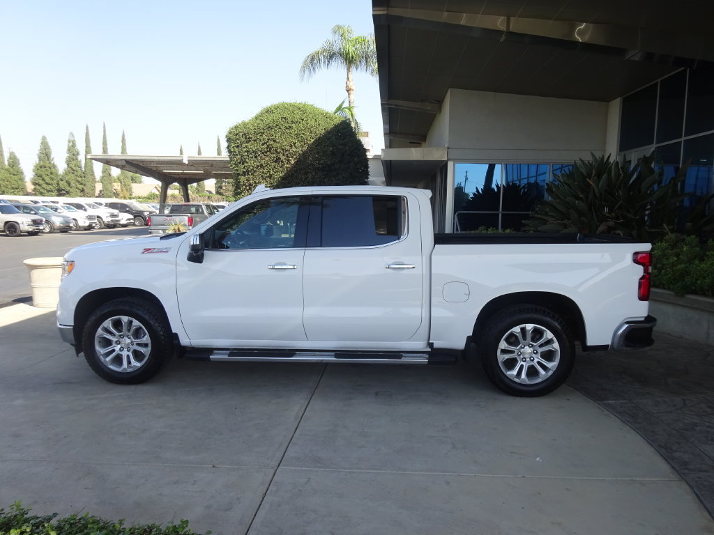 Certified 2022 Chevrolet Silverado 1500 LTZ AWD/4WD image 4