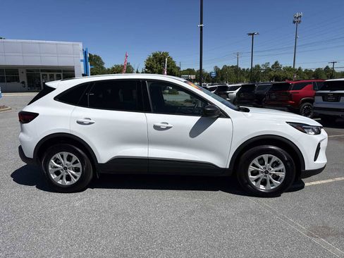 Used 2025 Ford Escape Active AWD/4WD image 5