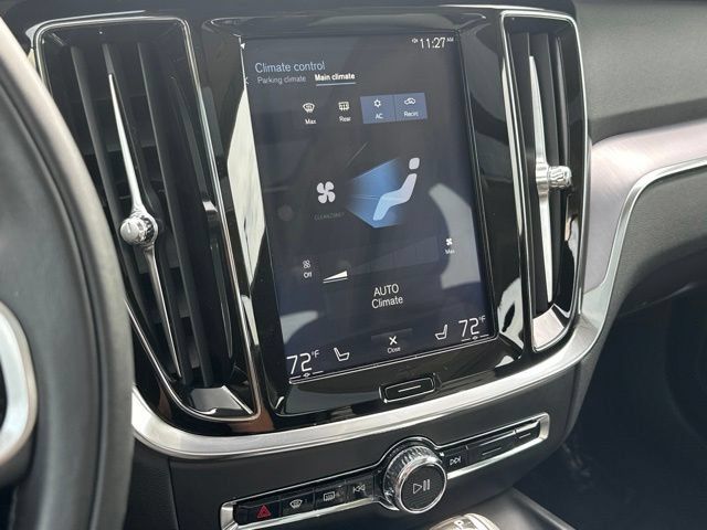 Used 2020 Volvo S60 T5 Momentum FWD image 19
