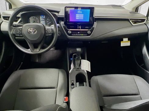 Used 2025 Toyota Corolla LE w/ Convenience Package image 30
