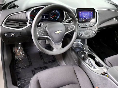 Used 2022 Chevrolet Malibu LT image 20