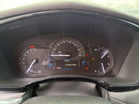 Used 2017 Cadillac XT5 Luxury image 17