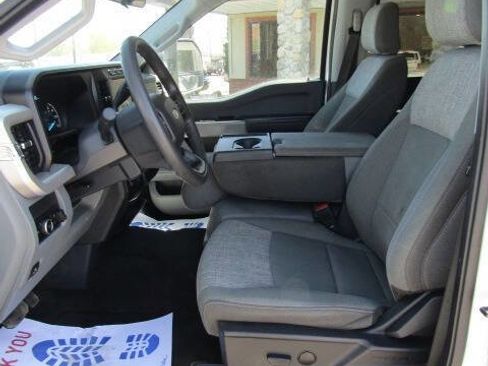 Used 2024 Ford F350 XLT AWD/4WD image 9