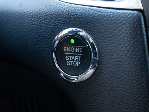 Used 2018 Ford Edge Titanium w/ Equipment Group 302A image 36