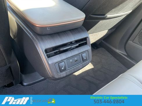Used 2023 Nissan Ariya FWD image 41