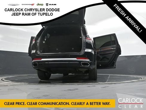 Used 2023 Jeep Grand Cherokee L Summit w/ Luxury Tech Group V image 85