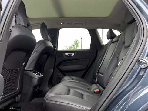Used 2023 Volvo XC60 B6 Ultimate w/ Protection Package Premier AWD/4WD image 20