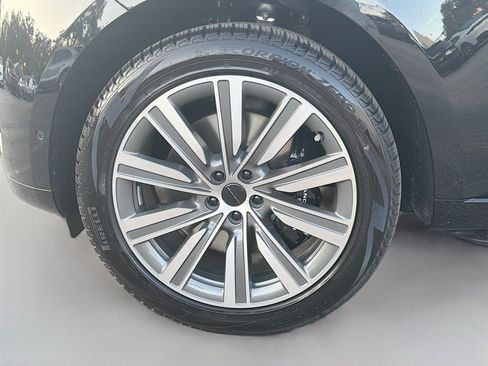 New 2026 Land Rover Range Rover Autobiography AWD/4WD image 41