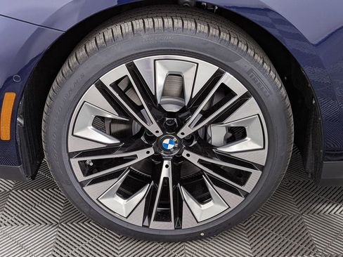 New 2026 BMW 530i xDrive w/ Premium Package AWD/4WD image 23