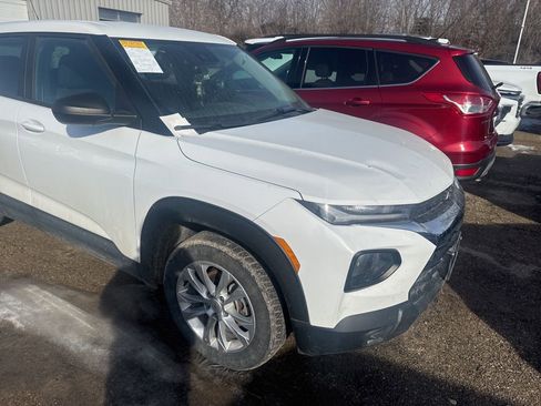 Used 2021 Chevrolet TrailBlazer LS image 5