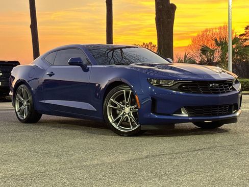Used 2019 Chevrolet Camaro LT w/ RS Package image 2