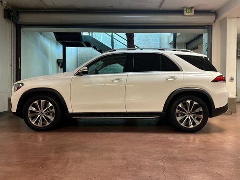 Used 2023 Mercedes-Benz GLE 450 4MATIC image 2