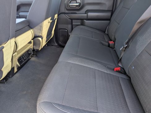 Used 2024 Chevrolet Silverado 2500 Custom w/ Custom Value Package image 25