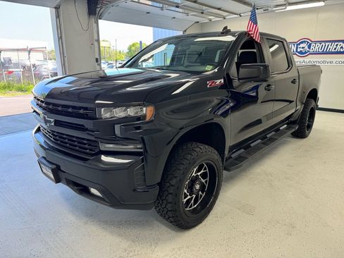 Used 2020 Chevrolet Silverado 1500 RST w/ All-Star Edition AWD/4WD image 2