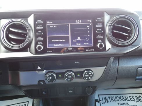 Used 2022 Toyota Tacoma SR RWD image 22