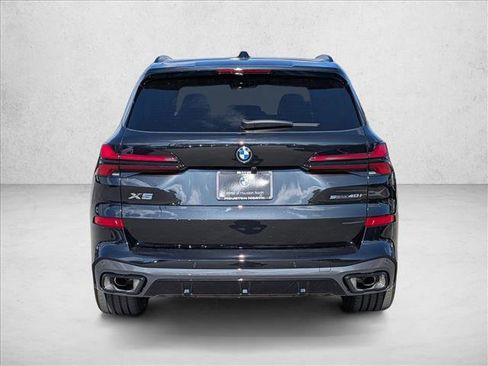 Used 2026 BMW X5 sDrive40i w/ M Sport Package image 7