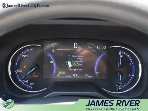 Used 2025 Toyota RAV4 XLE AWD/4WD image 27
