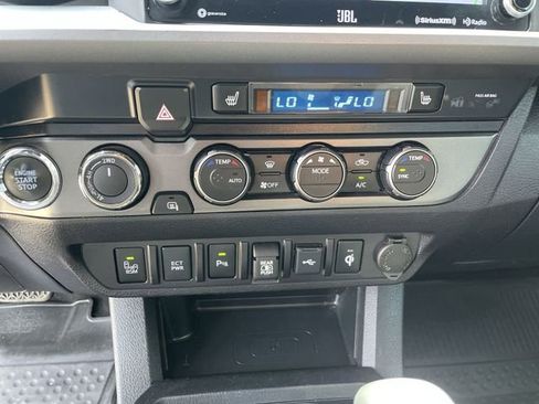 Used 2023 Toyota Tacoma TRD Off-Road w/ TRD Premium Off Road Package AWD/4WD image 25