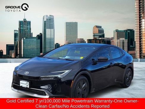 Used 2026 Toyota Prius Plug-In Hybrid image 1