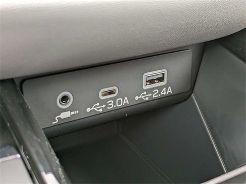 New 2025 Subaru Outback Premium image 30