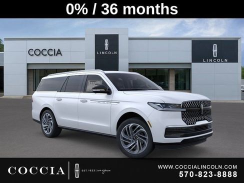 New 2025 Lincoln Navigator L Reserve AWD/4WD image 7