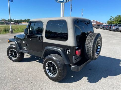 Used 2004 Jeep Wrangler X AWD/4WD image 7