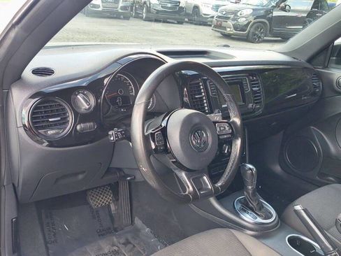 Used 2016 Volkswagen Beetle 1.8T S image 9