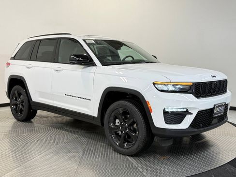 New 2025 Jeep Grand Cherokee Limited w/ Luxury Tech Group II image 1