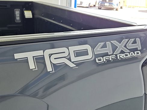 Used 2020 Toyota Tacoma TRD Off-Road image 7